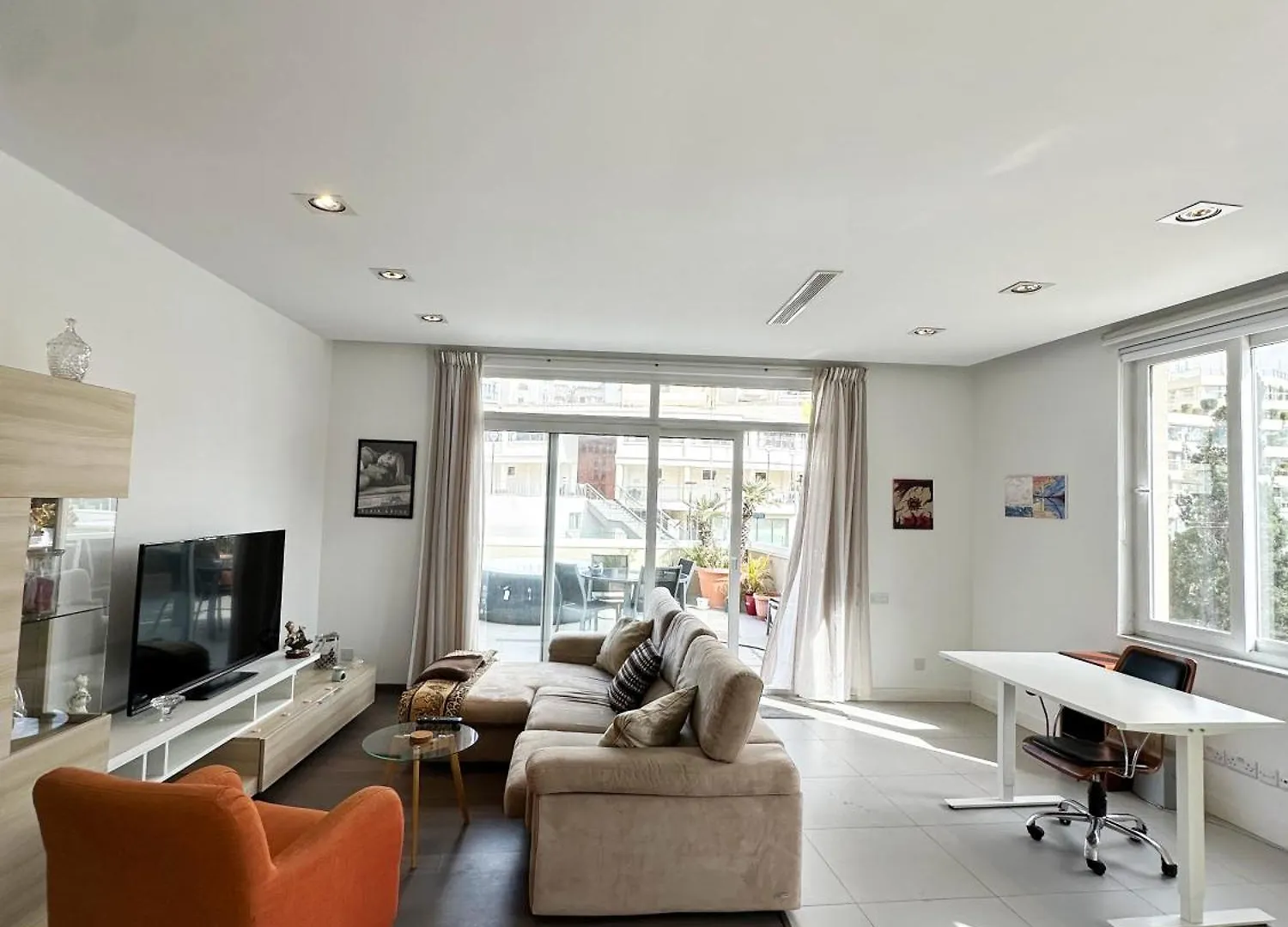 Sea View Apartment With Jacuzzi In Paceville! Saint Julian's