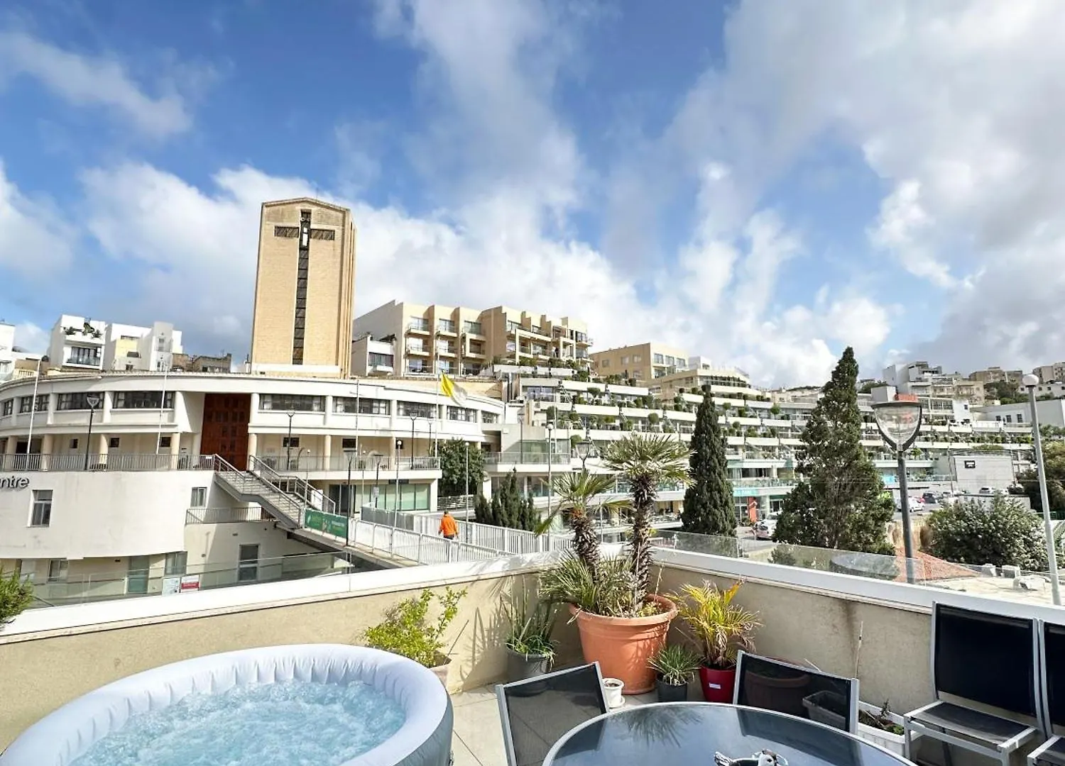 Sea View Apartment With Jacuzzi In Paceville! Saint Julian's