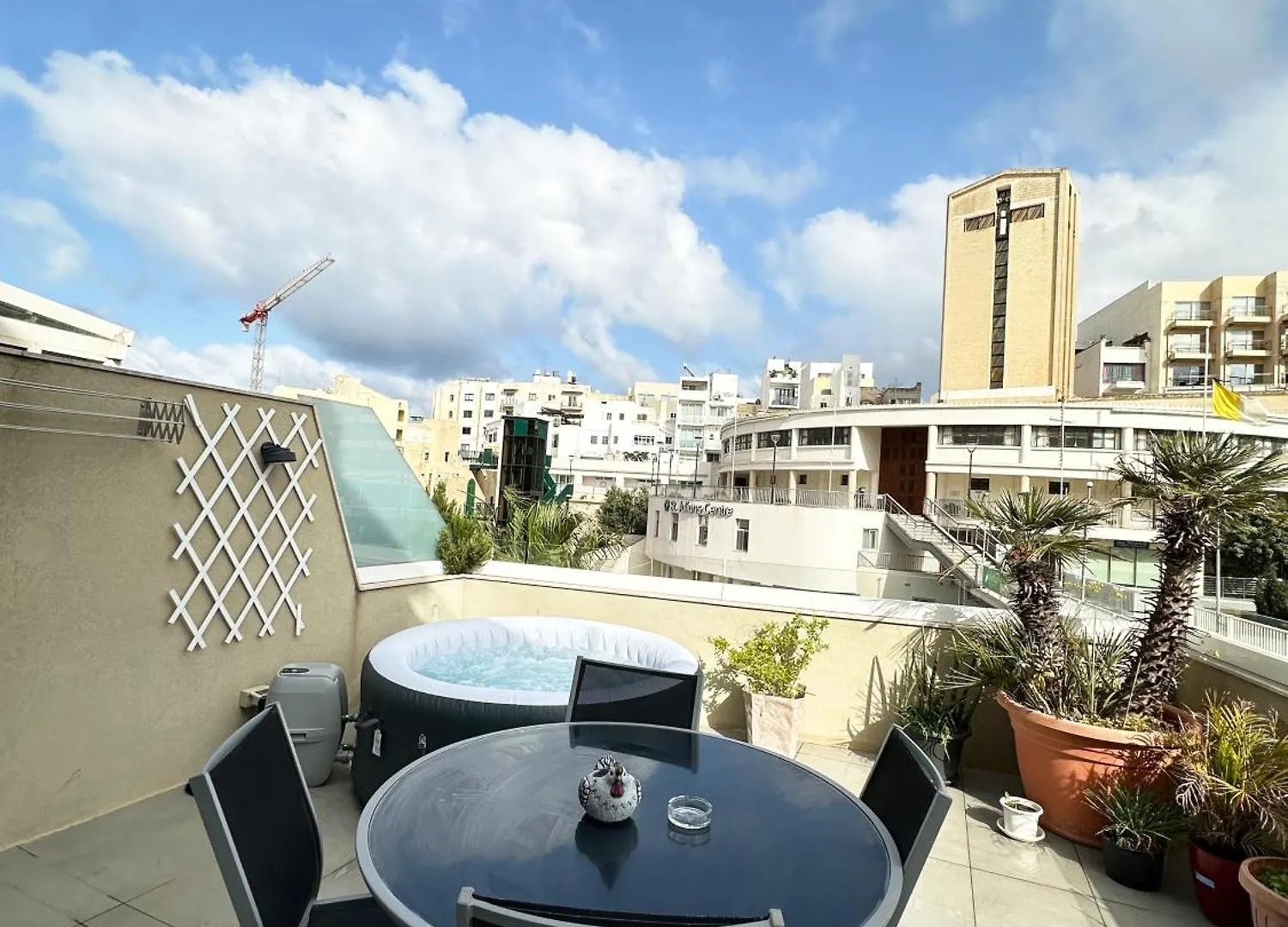 Sea View Apartment With Jacuzzi In Paceville! Saint Julian's